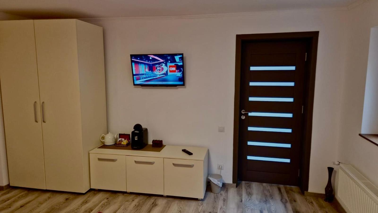 Casa Teo Hotel Buzau Bagian luar foto